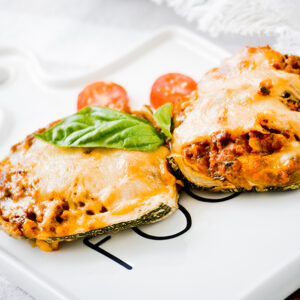 Pastel de yuca con carne molida + ensalada verde